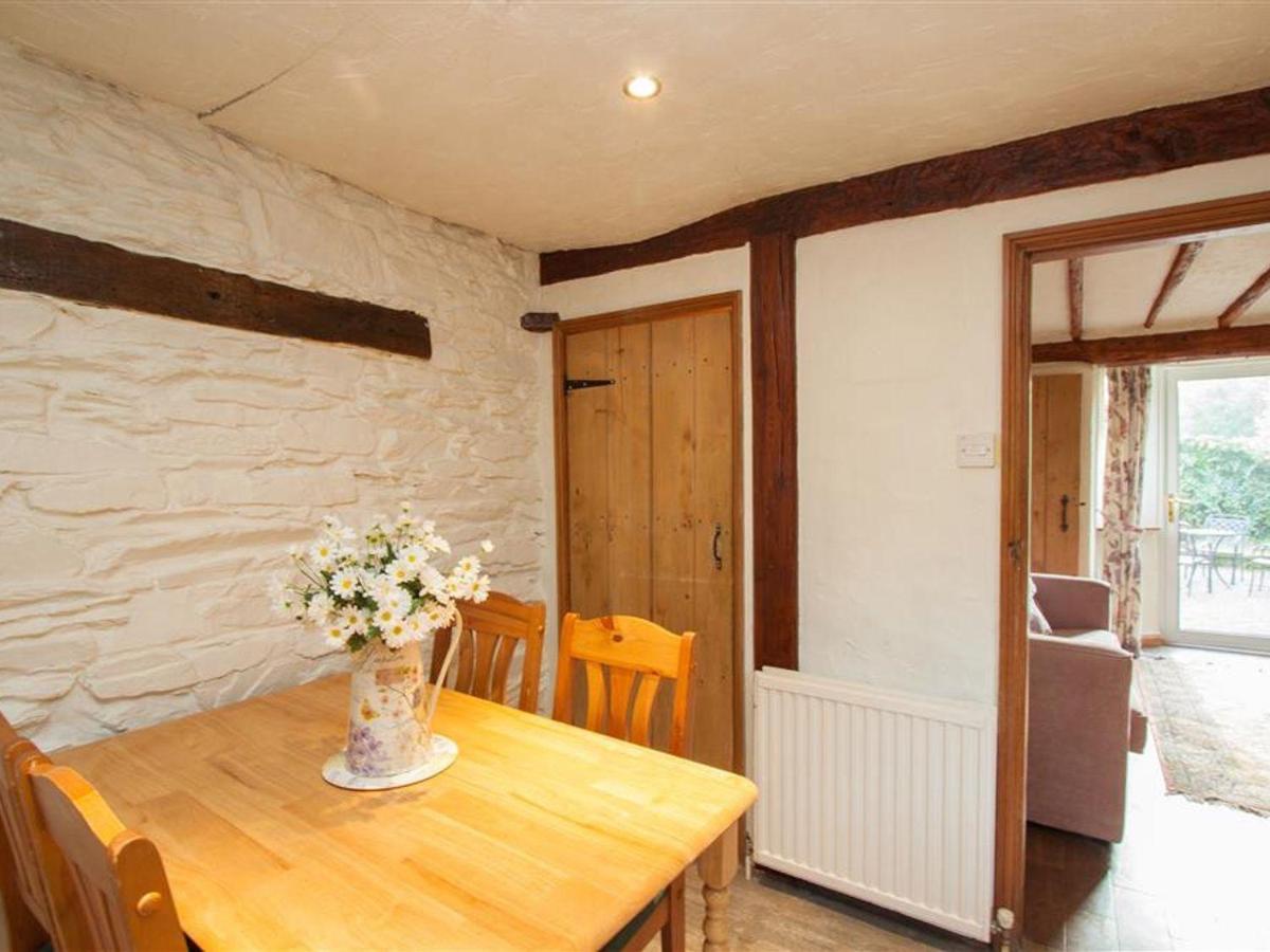 Rustic Cottage วินเดอร์เมียร์ ภายนอก รูปภาพ